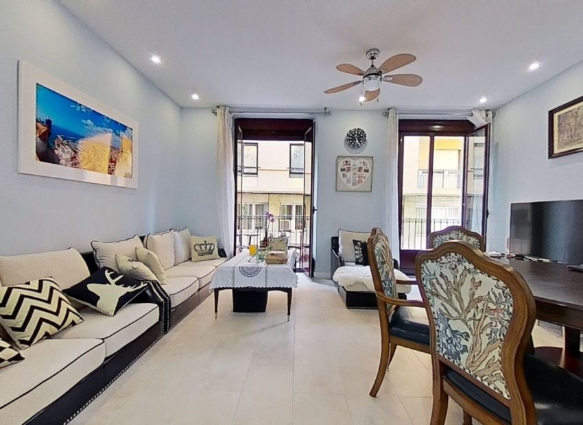 Herverkoop - Appartement / flat - Alicante - Center