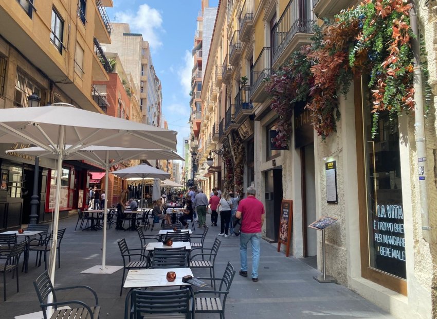 Herverkoop - Appartement / flat - Alicante - Center