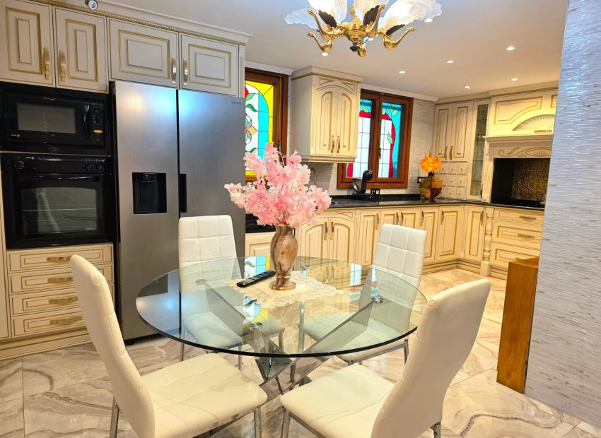 Herverkoop - Appartement / flat - Alicante - Centro