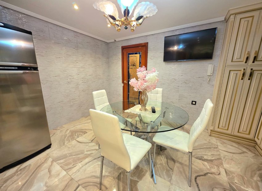 Herverkoop - Appartement / flat - Alicante - Centro