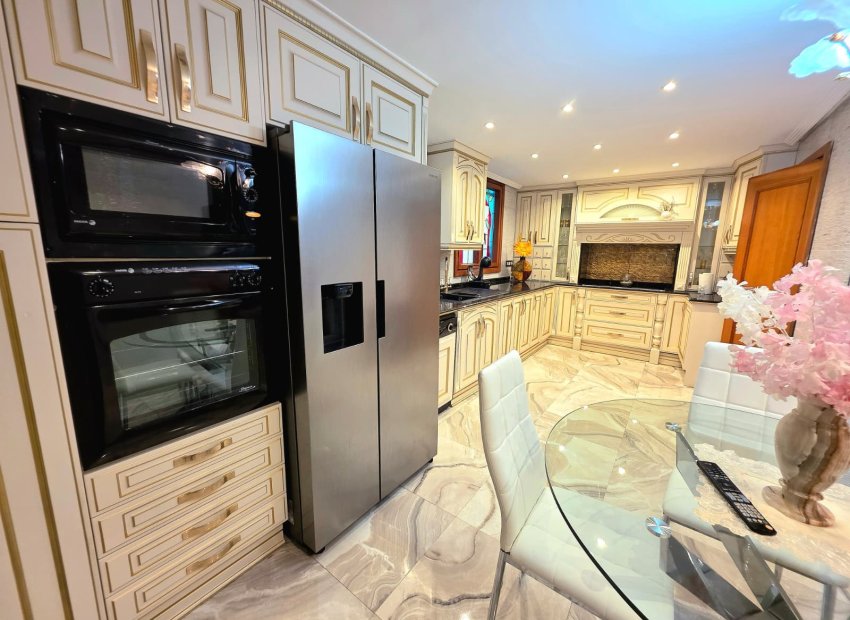 Herverkoop - Appartement / flat - Alicante - Centro