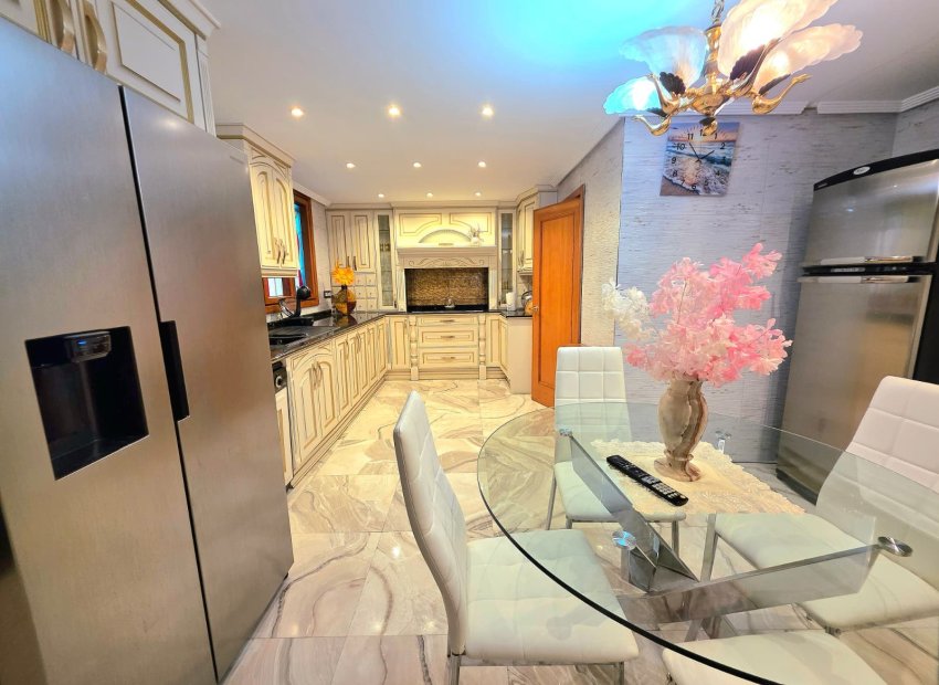 Herverkoop - Appartement / flat - Alicante - Centro