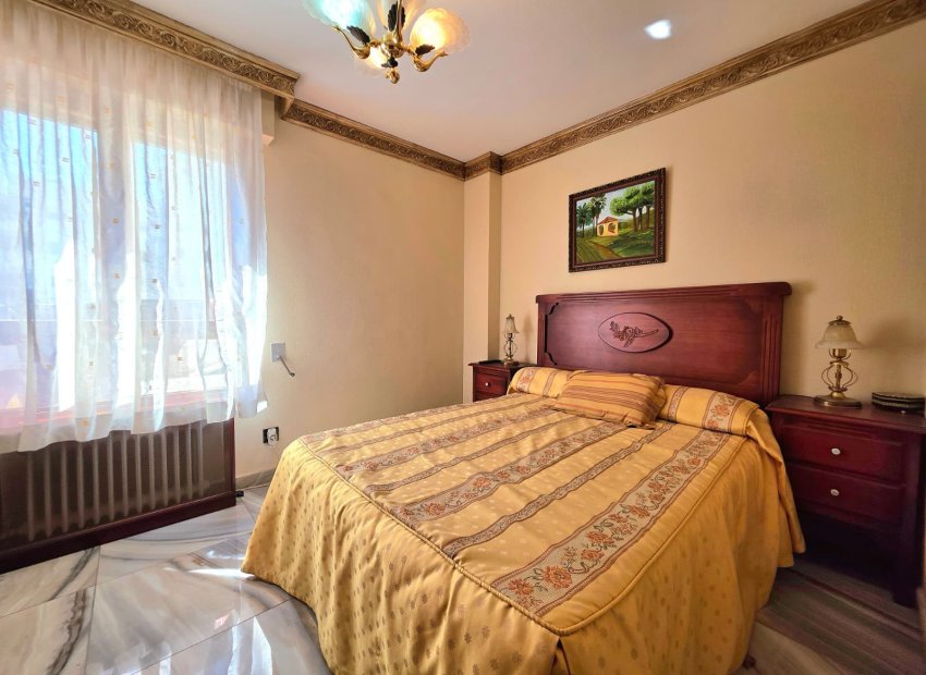 Herverkoop - Appartement / flat - Alicante - Centro