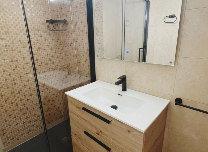 Herverkoop - Appartement / flat - Alicante