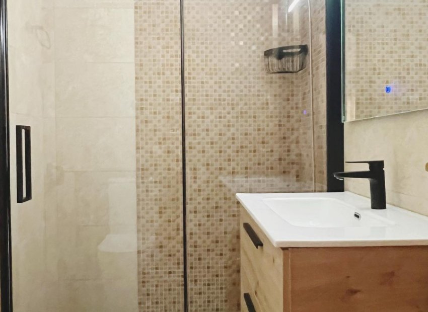 Herverkoop - Appartement / flat - Alicante