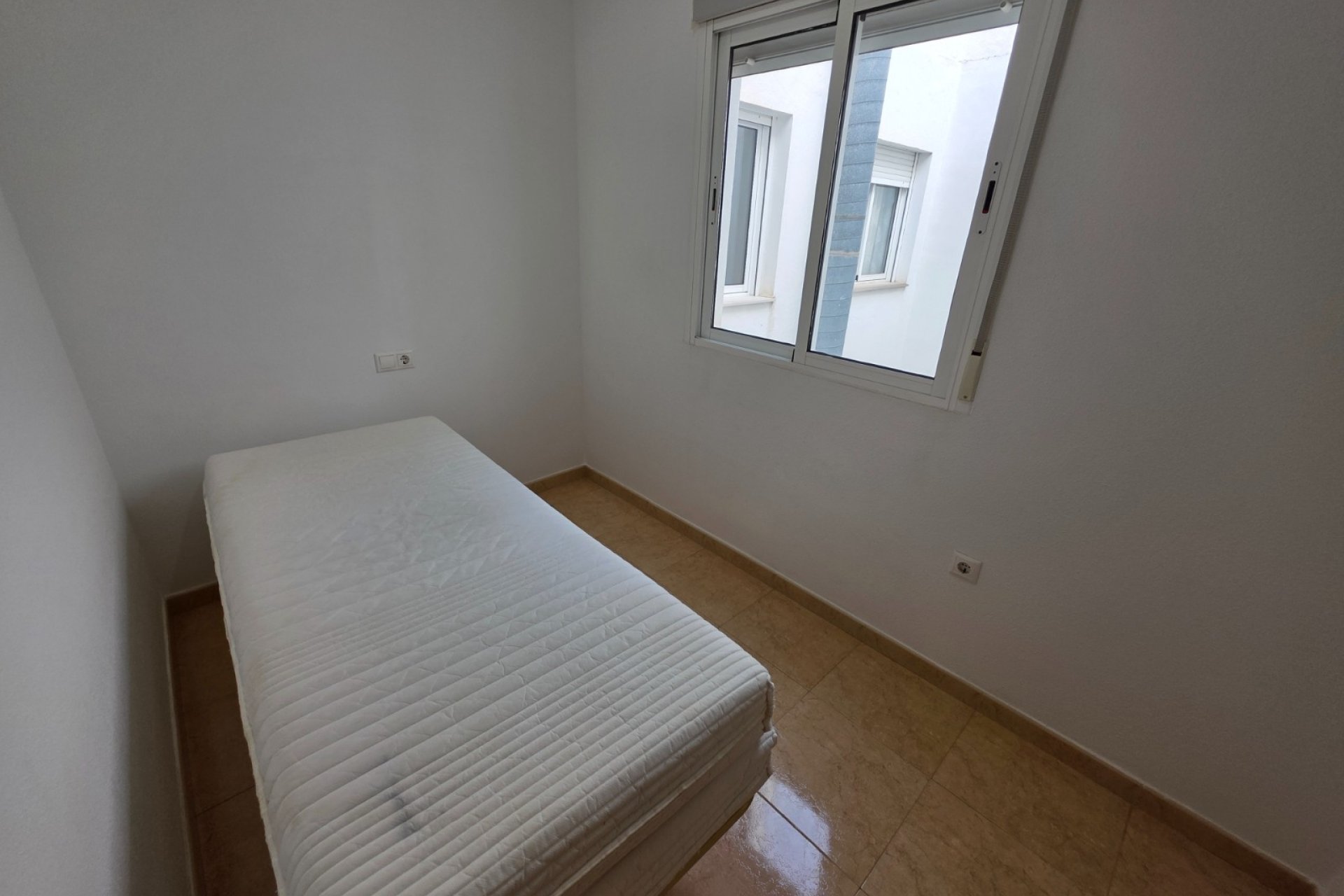 Herverkoop - Appartement / flat - Almoradí - Center