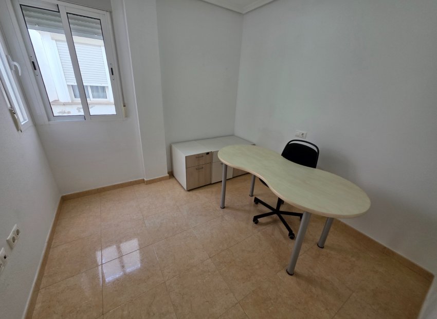 Herverkoop - Appartement / flat - Almoradí - Center