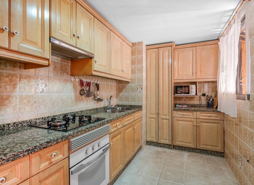 Herverkoop - Appartement / flat - Arenales del Sol - Segunda linea playa