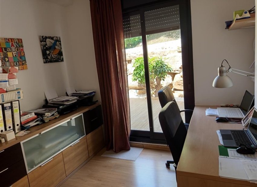 Herverkoop - Appartement / flat - Estepoa - Selwo