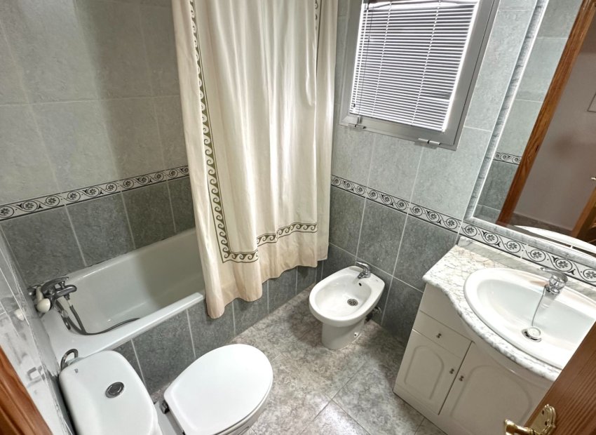 Herverkoop - Appartement / flat - Guardamar del Segura - Center