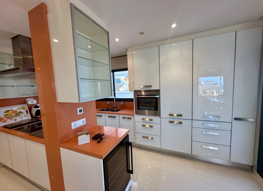 Herverkoop - Appartement / flat - Guardamar del Segura - Marjal Beach