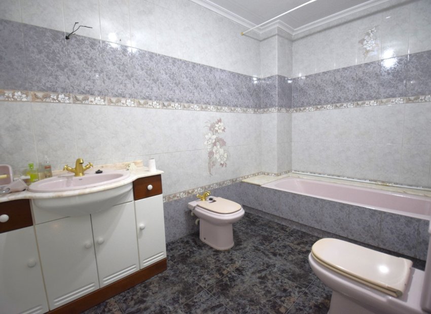 Herverkoop - Appartement / flat - Guardamar del Segura - Pueblo