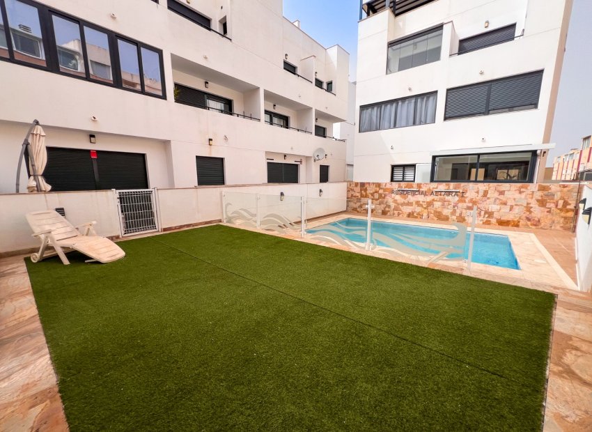 Herverkoop - Appartement / flat - Guardamar del Segura