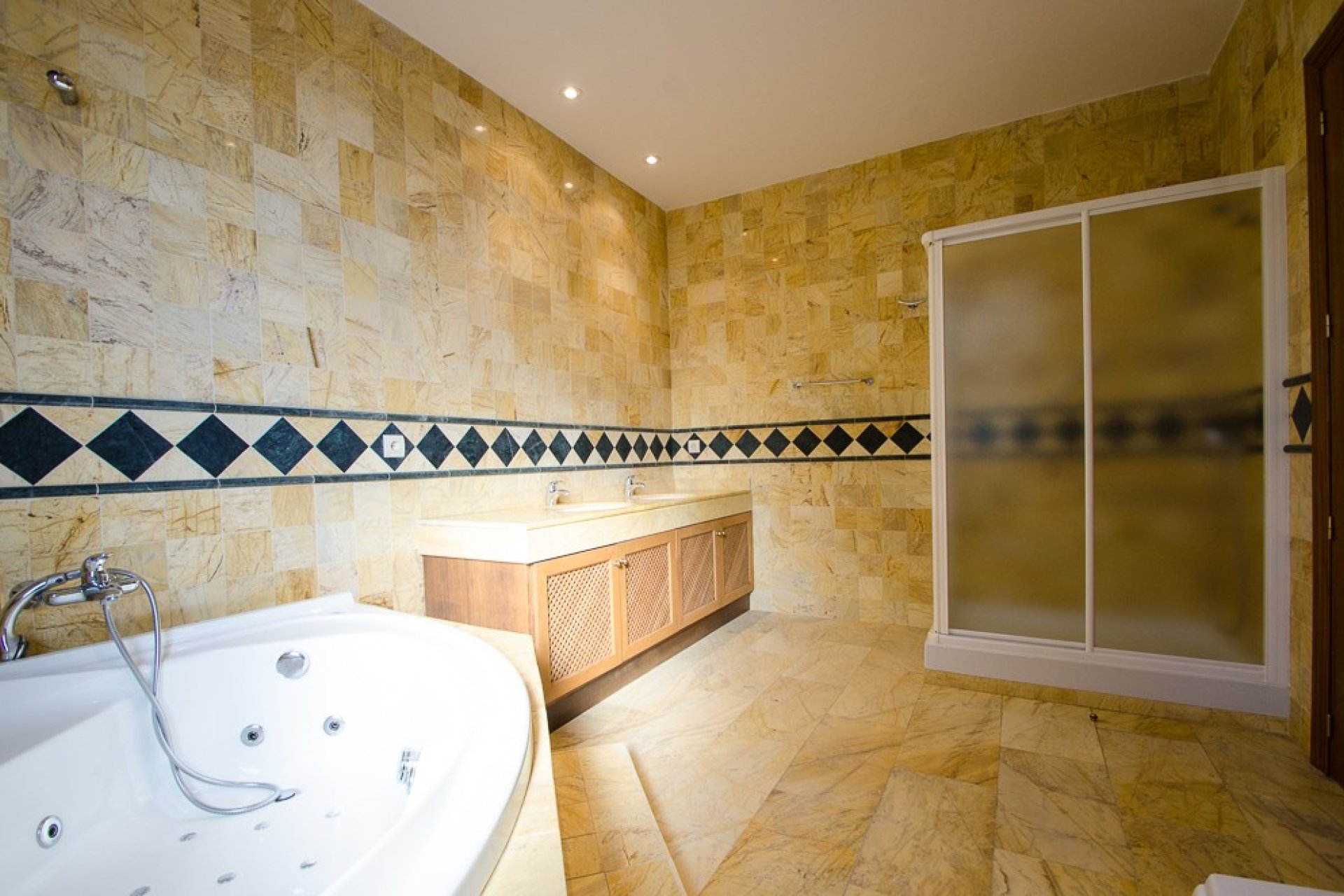 Herverkoop - Appartement / flat - Marbella - La Mairena