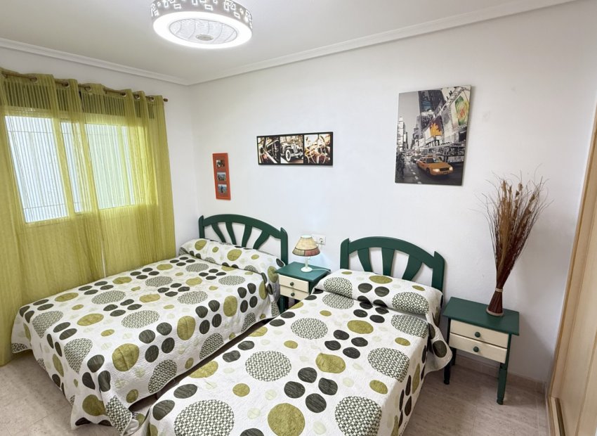 Herverkoop - Appartement / flat - Orihuela Costa - La Zenia