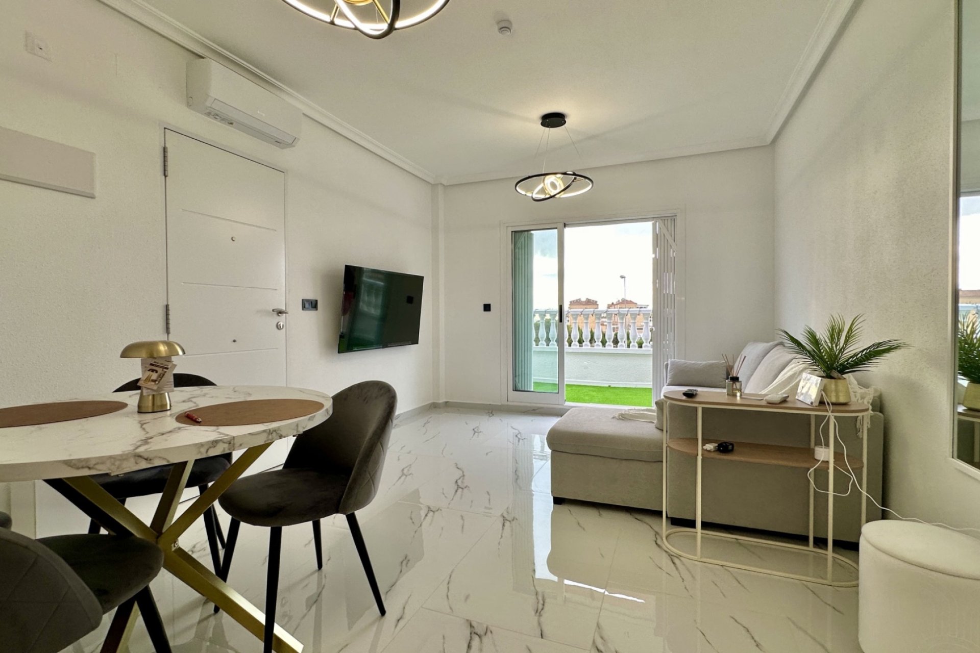 Herverkoop - Appartement / flat - Orihuela Costa - Playa Flamenca