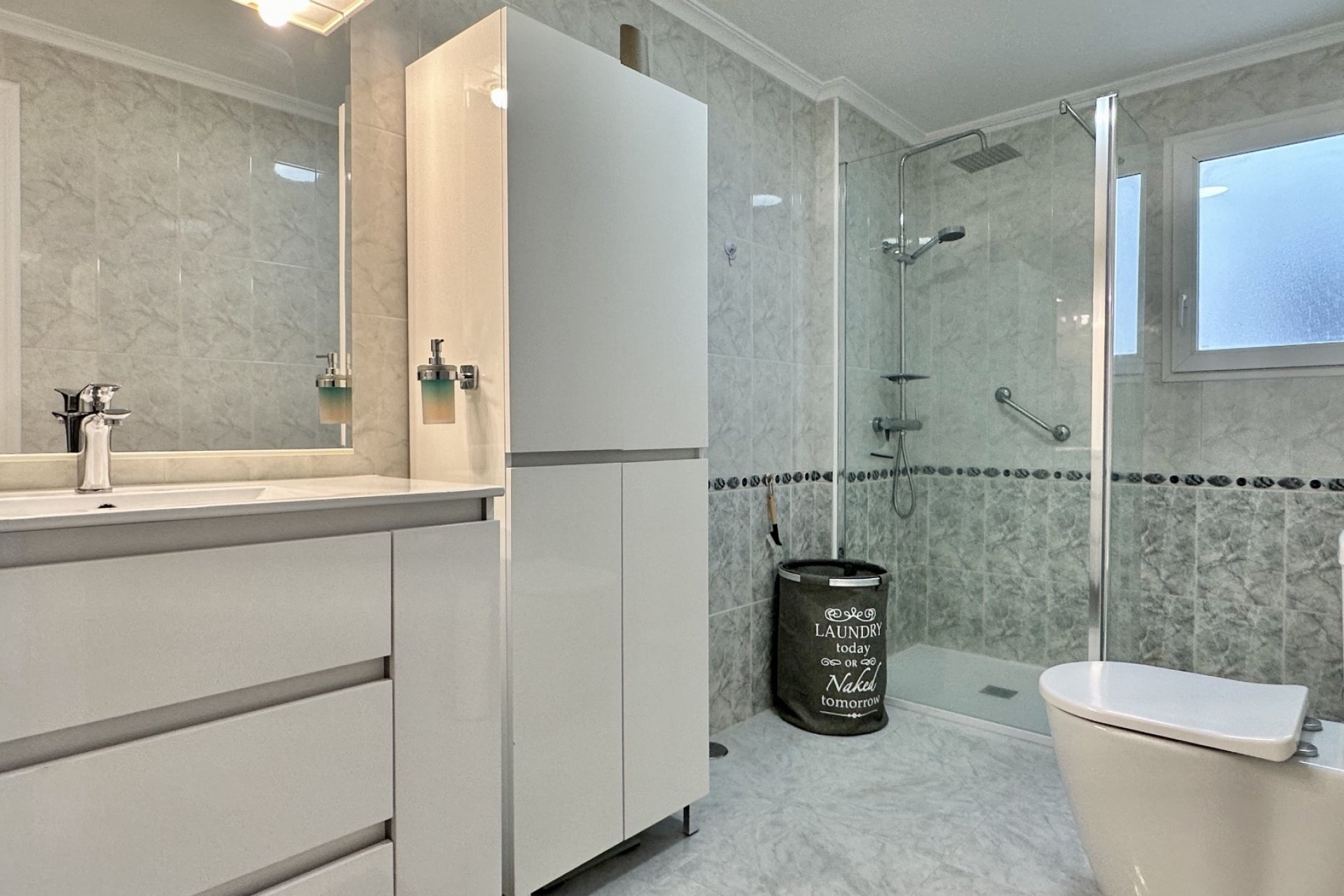 Herverkoop - Appartement / flat - Orihuela Costa - Playa Flamenca