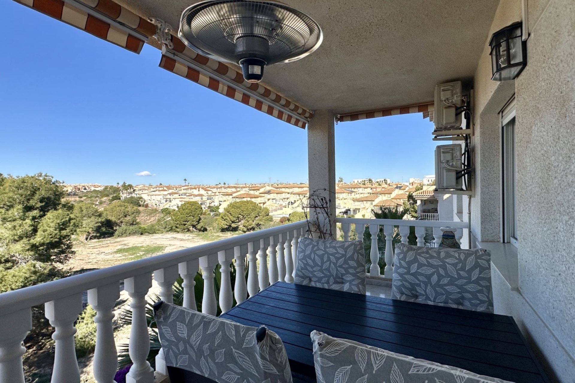 Herverkoop - Appartement / flat - Orihuela Costa - Playa Flamenca