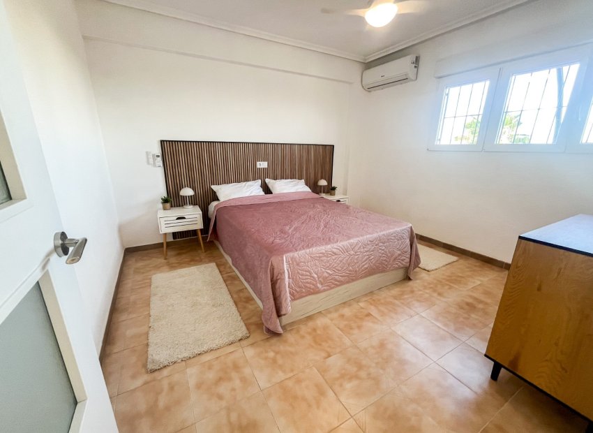 Herverkoop - Appartement / flat - Orihuela Costa - Punta Prima