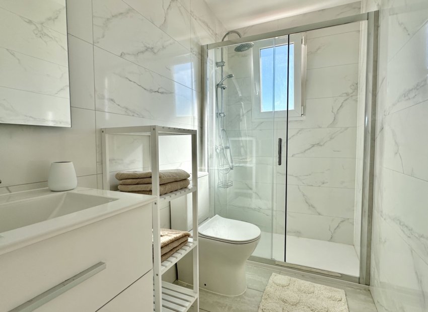 Herverkoop - Appartement / flat - Orihuela Costa - Punta Prima