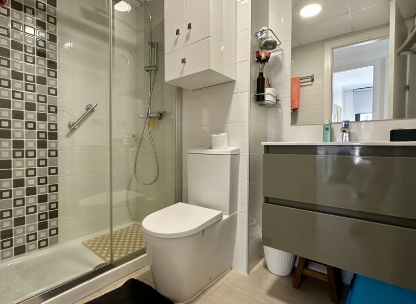 Herverkoop - Appartement / flat - Orihuela Costa - Punta Prima