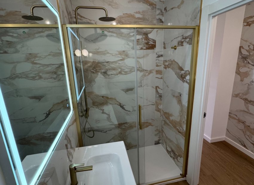 Herverkoop - Appartement / flat - Orihuela Costa - Punta Prima