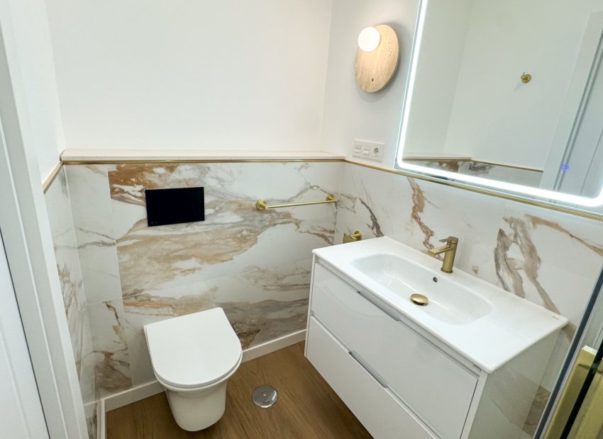 Herverkoop - Appartement / flat - Orihuela Costa - Punta Prima