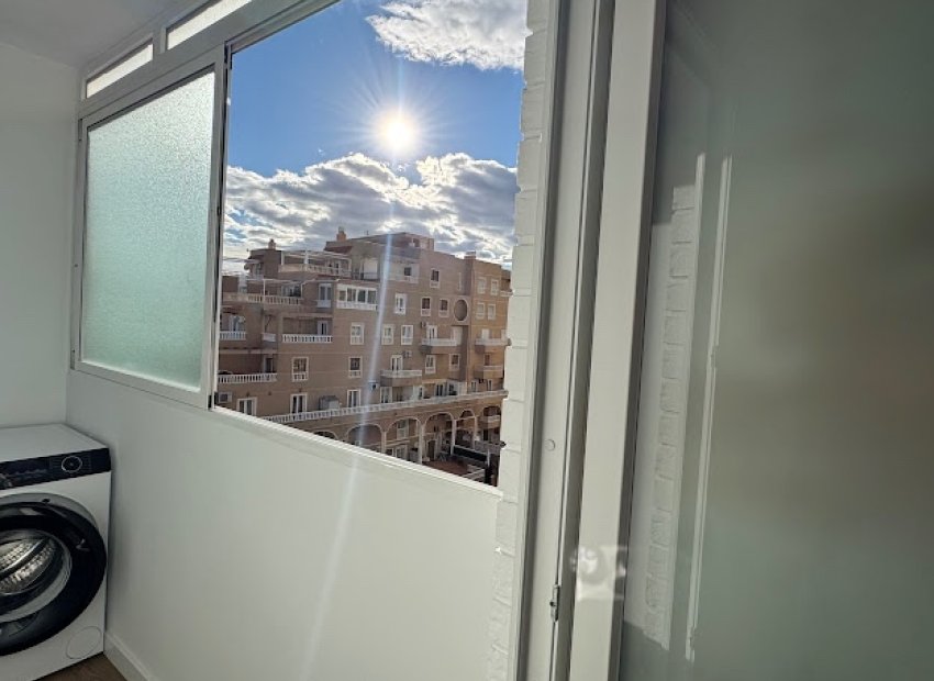 Herverkoop - Appartement / flat - Orihuela Costa - Punta Prima