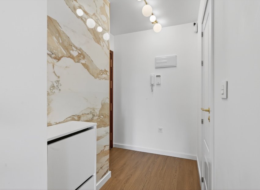 Herverkoop - Appartement / flat - Orihuela Costa - Punta Prima