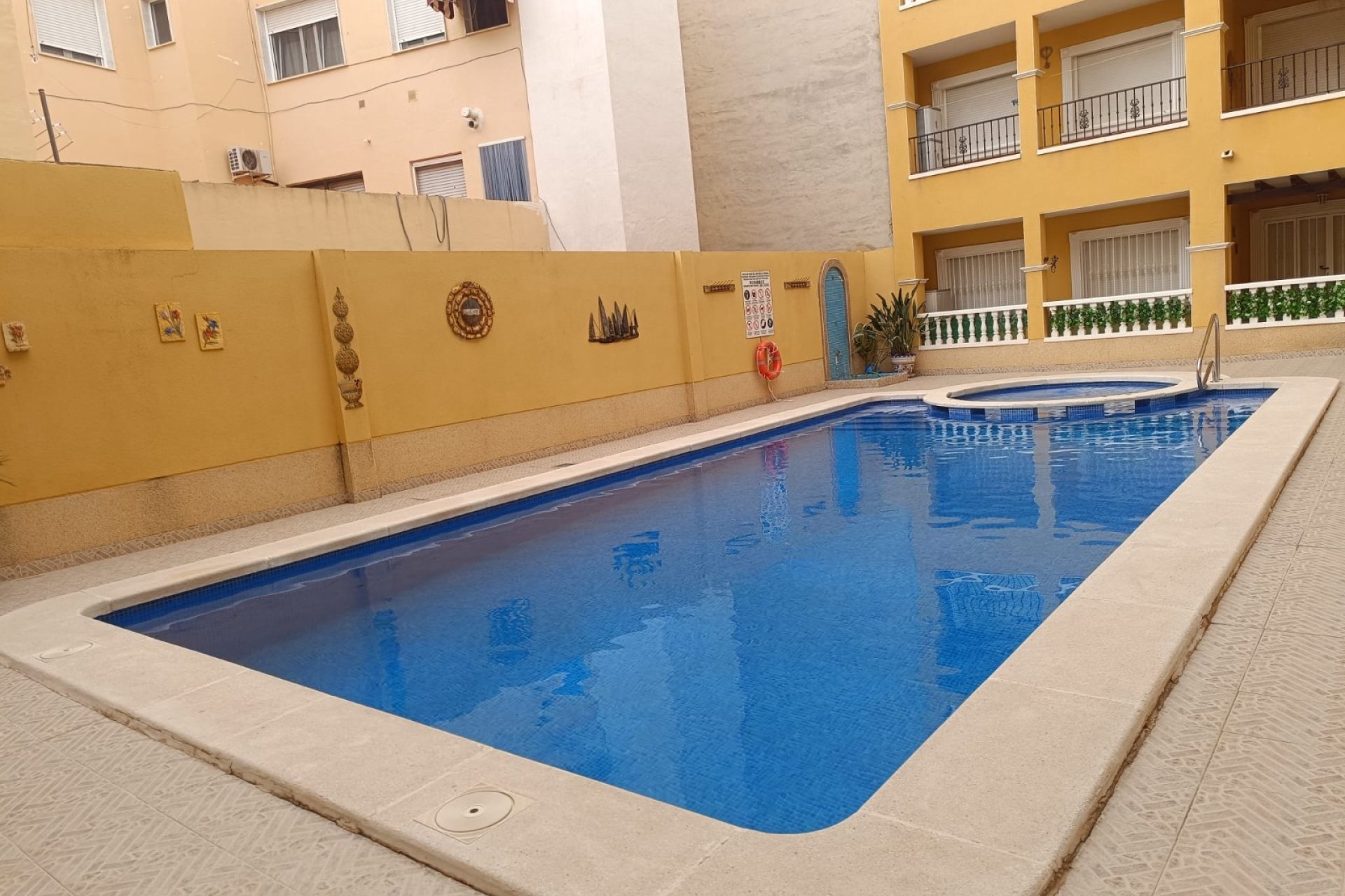 Herverkoop - Appartement / flat - Rafal