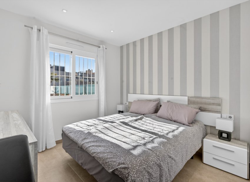 Herverkoop - Appartement / flat - Torrevieia - Aguas Nuevas