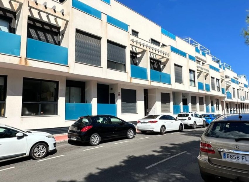 Herverkoop - Appartement / flat - Torrevieia - Calas Blancas