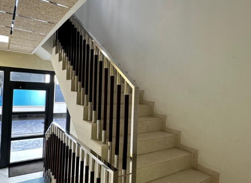 Herverkoop - Appartement / flat - Torrevieia - Calas Blancas