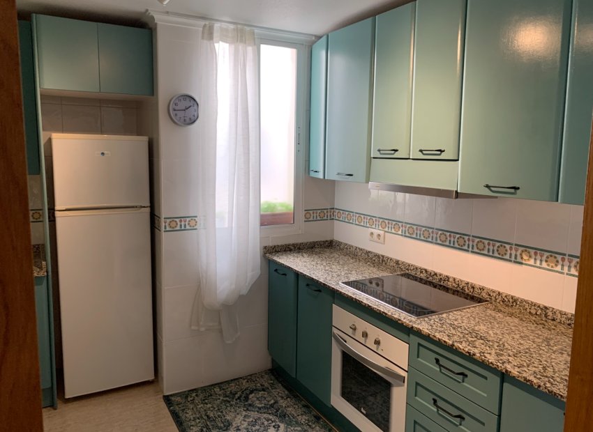 Herverkoop - Appartement / flat - Torrevieia - Center