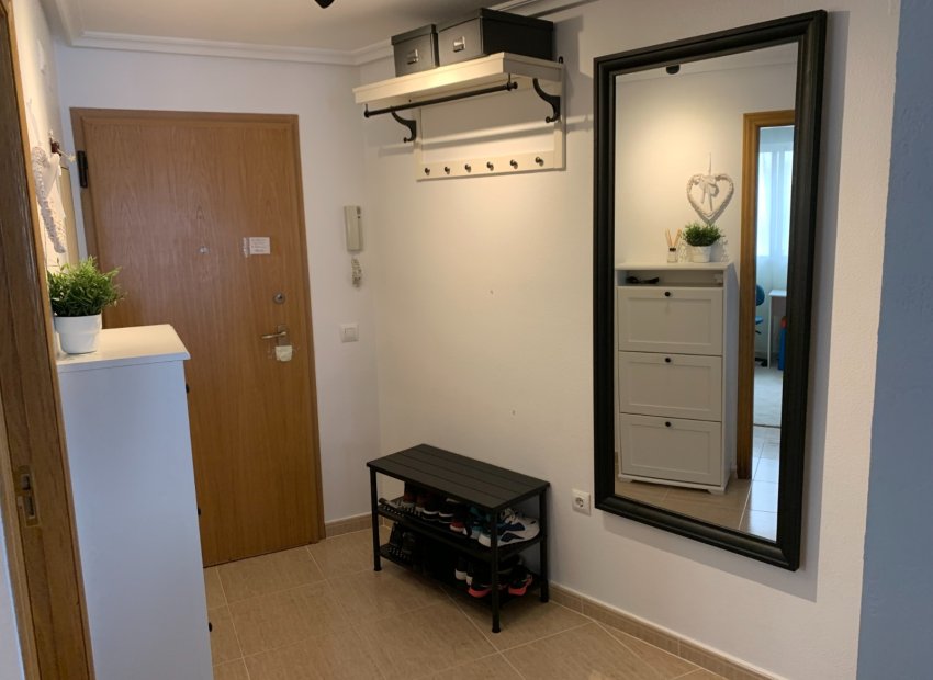 Herverkoop - Appartement / flat - Torrevieia - Center