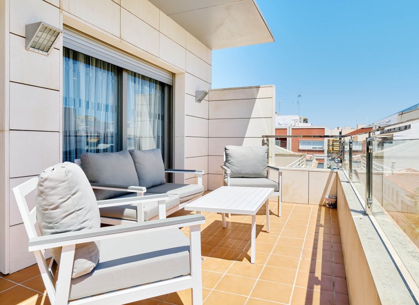 Herverkoop - Appartement / flat - Torrevieia - Center