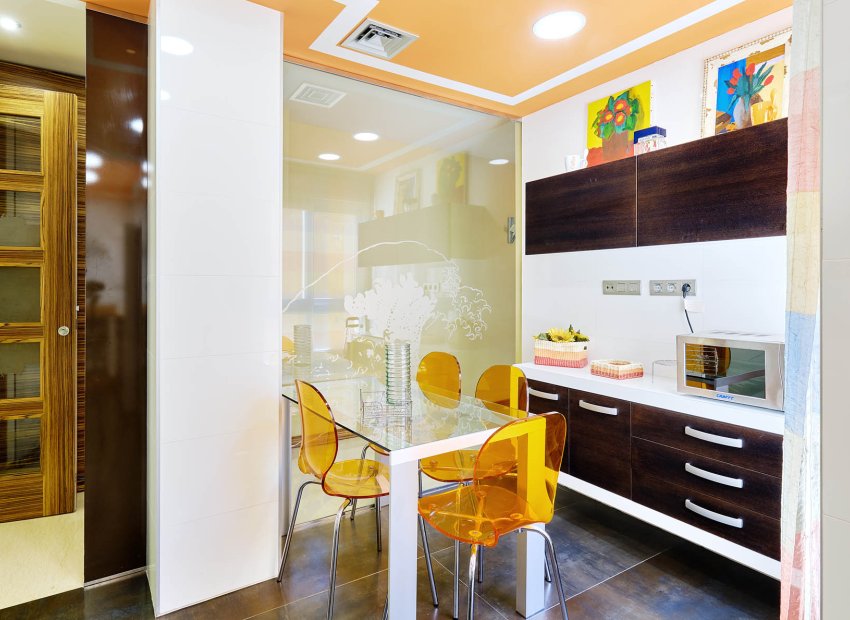 Herverkoop - Appartement / flat - Torrevieia - Center