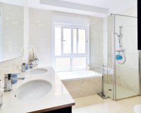 Herverkoop - Appartement / flat - Torrevieia - Center