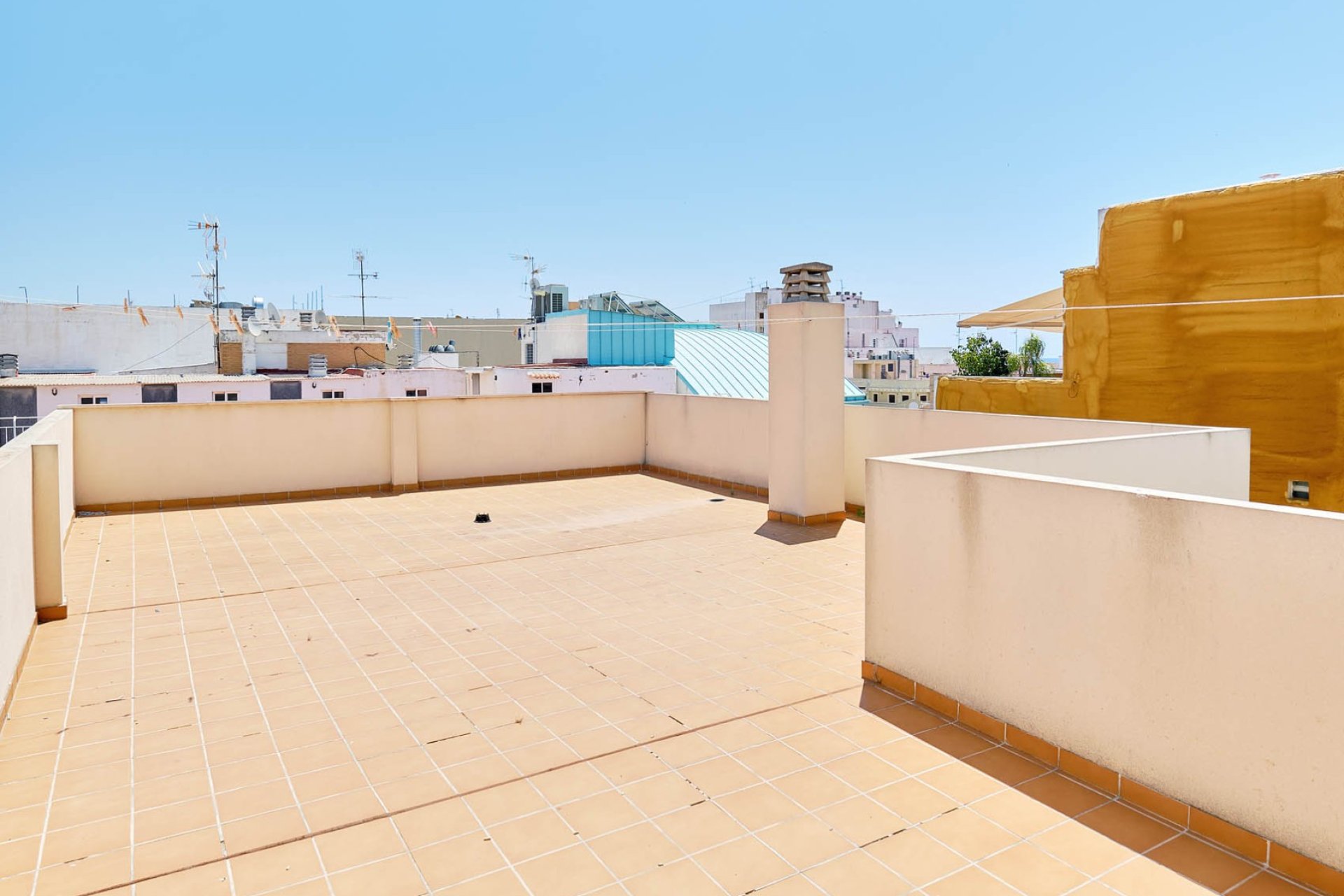 Herverkoop - Appartement / flat - Torrevieia - Center