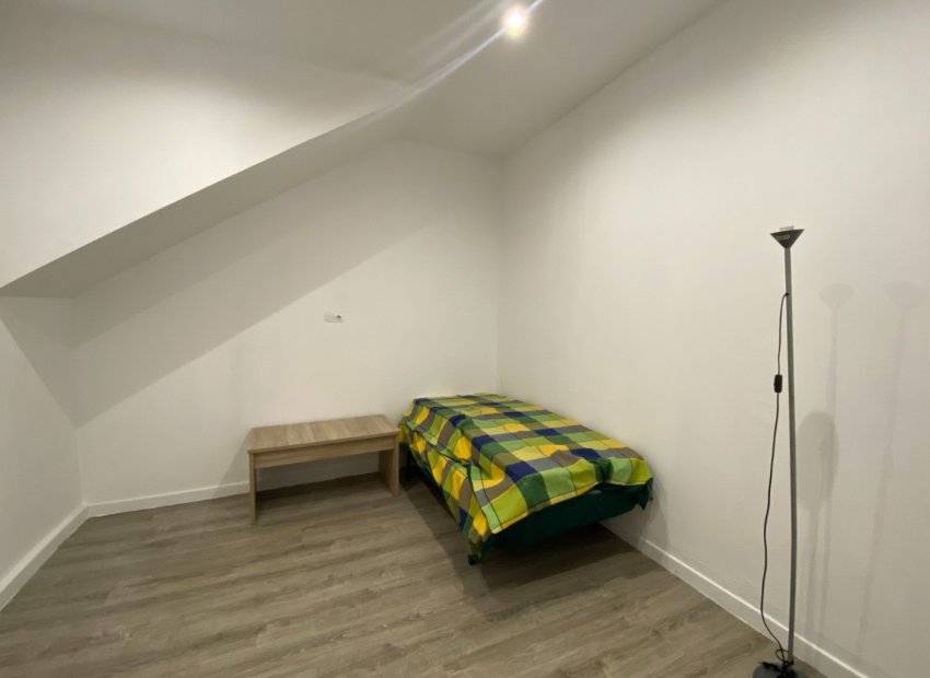 Herverkoop - Appartement / flat - Torrevieia - Center