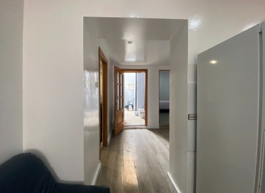 Herverkoop - Appartement / flat - Torrevieia - Center