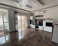 Herverkoop - Appartement / flat - Torrevieia - Center