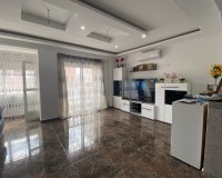 Herverkoop - Appartement / flat - Torrevieia - Center