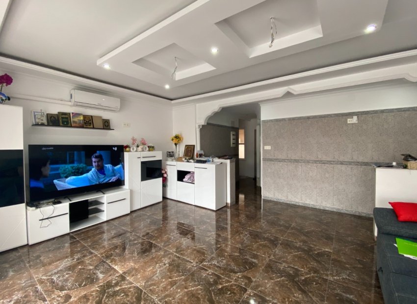 Herverkoop - Appartement / flat - Torrevieia - Center