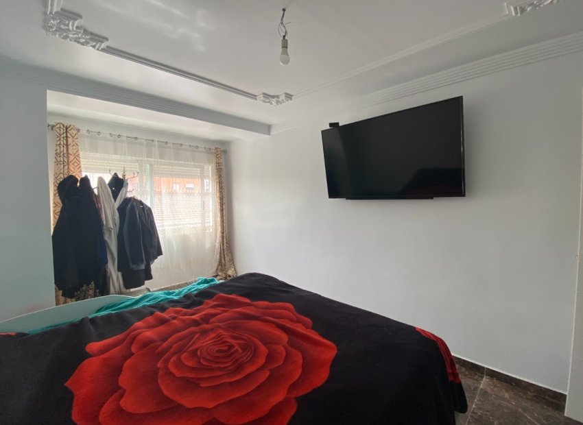 Herverkoop - Appartement / flat - Torrevieia - Center