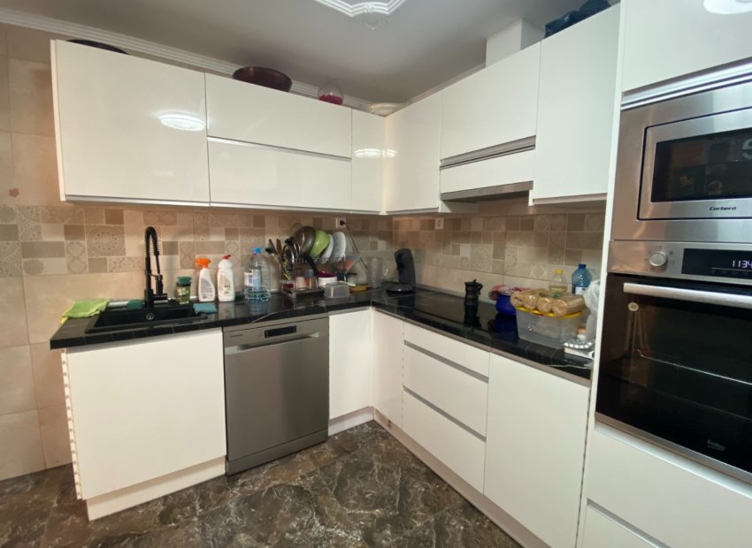 Herverkoop - Appartement / flat - Torrevieia - Center