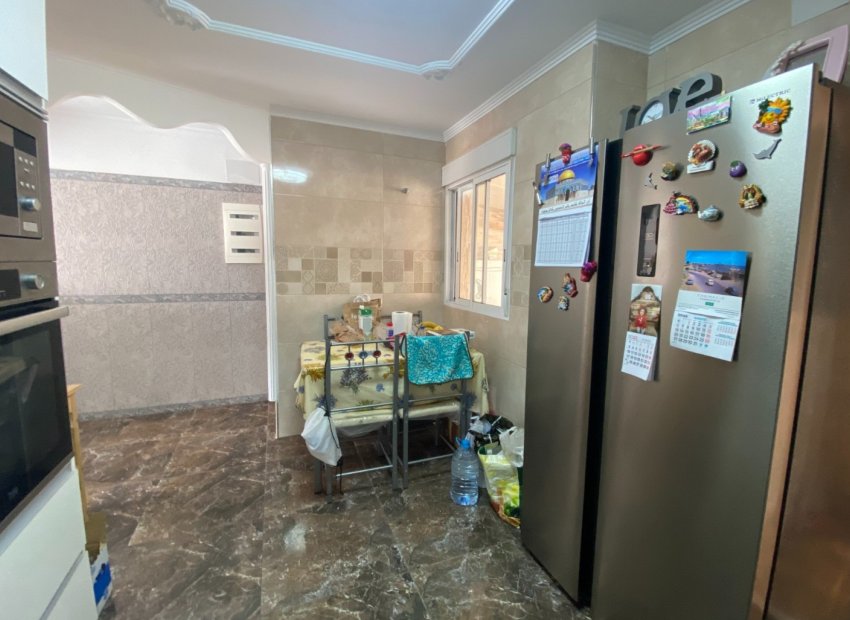 Herverkoop - Appartement / flat - Torrevieia - Center