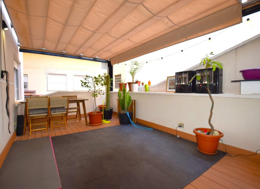 Herverkoop - Appartement / flat - Torrevieia - Center