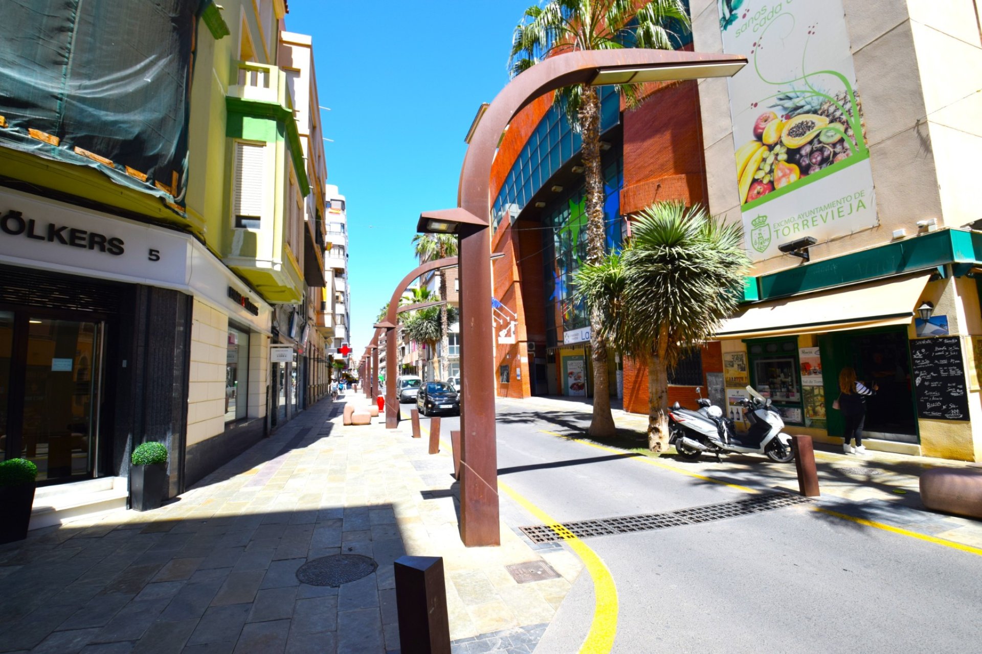 Herverkoop - Appartement / flat - Torrevieia - Center