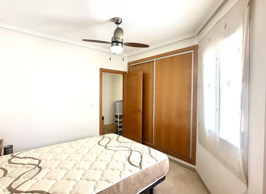 Herverkoop - Appartement / flat - Torrevieia - Center